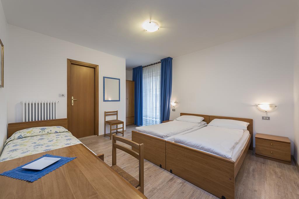 Hotel Villa Al Vento Торболе Номер фото