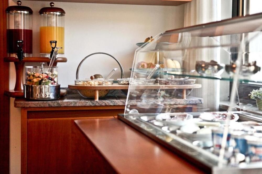 Hotel Villa Al Vento Торболе Экстерьер фото