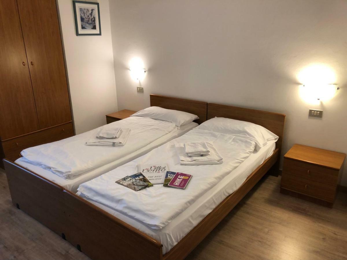 Hotel Villa Al Vento Торболе Экстерьер фото