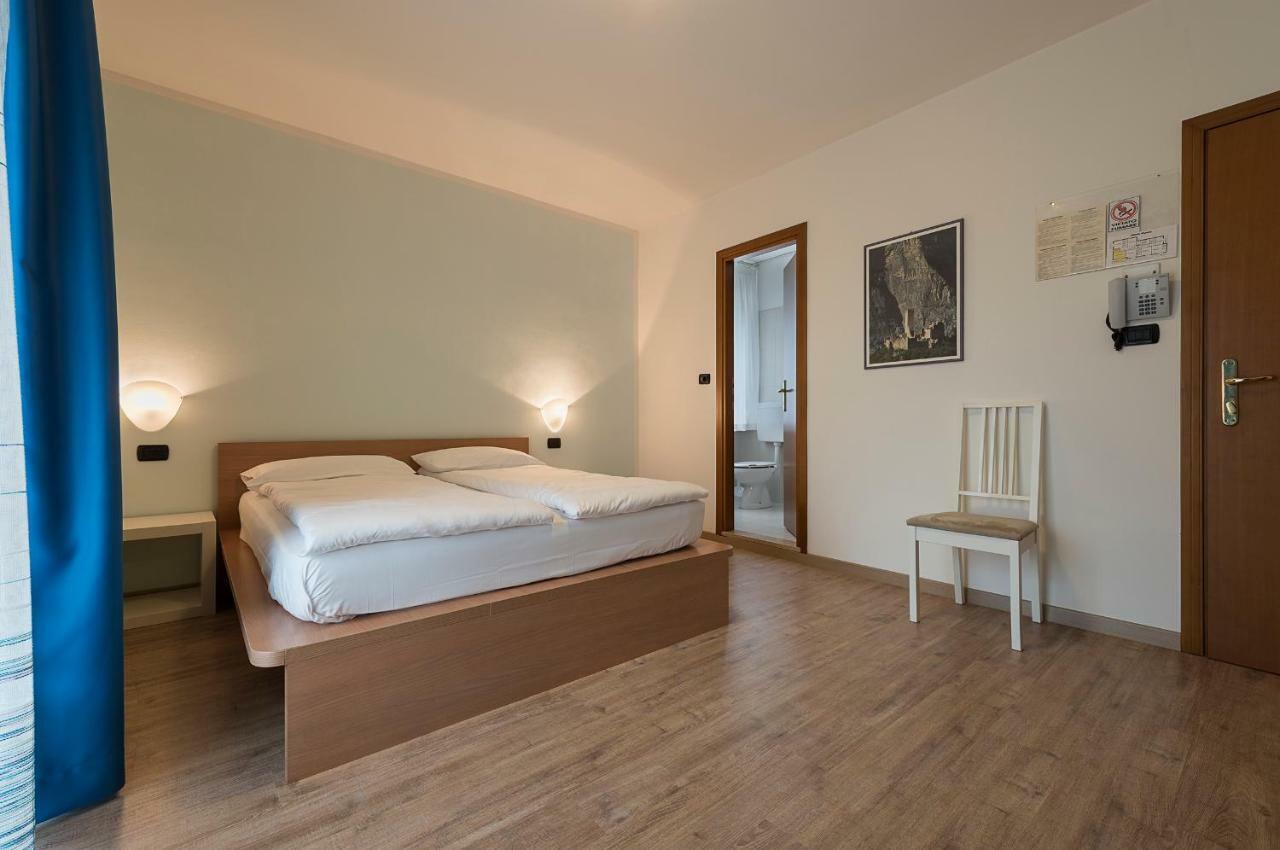 Hotel Villa Al Vento Торболе Экстерьер фото